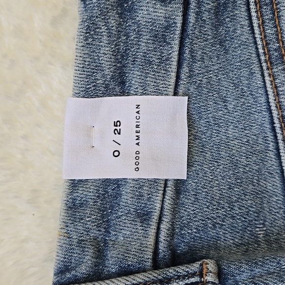 Good American Mid-Rise Straight Fit Jean, Womens Size 0/25, NWT - Picture 4 of 13